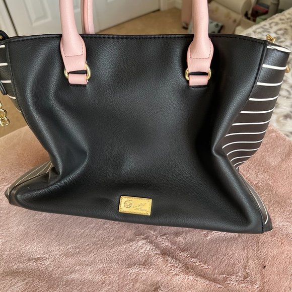 Betsey Johnson Cat Face purse - Picture 3 of 6